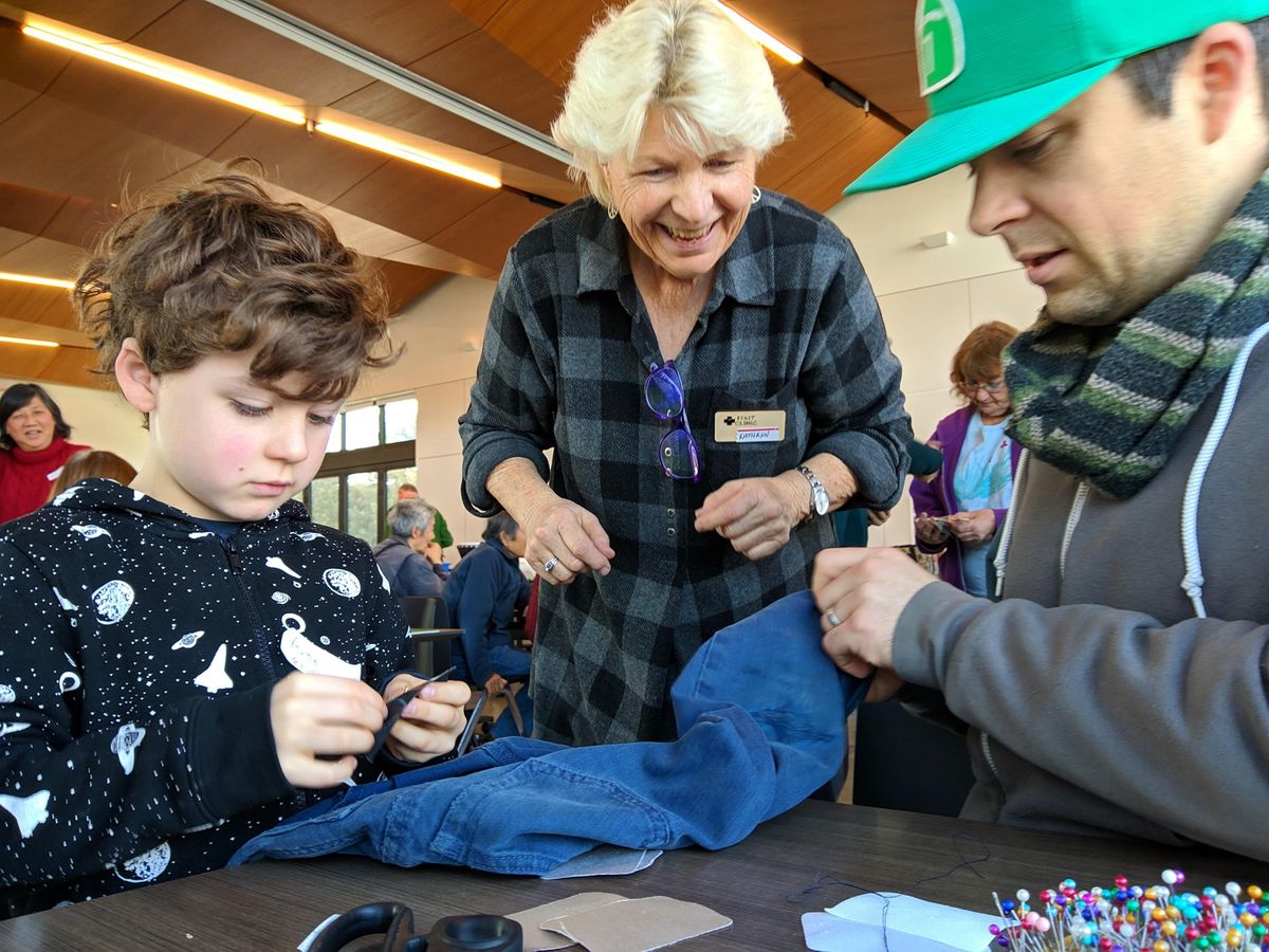 Fixit Clinic Repair Workshop 1394 Half Moon Bay Library USA-CA-Half Moon Bay