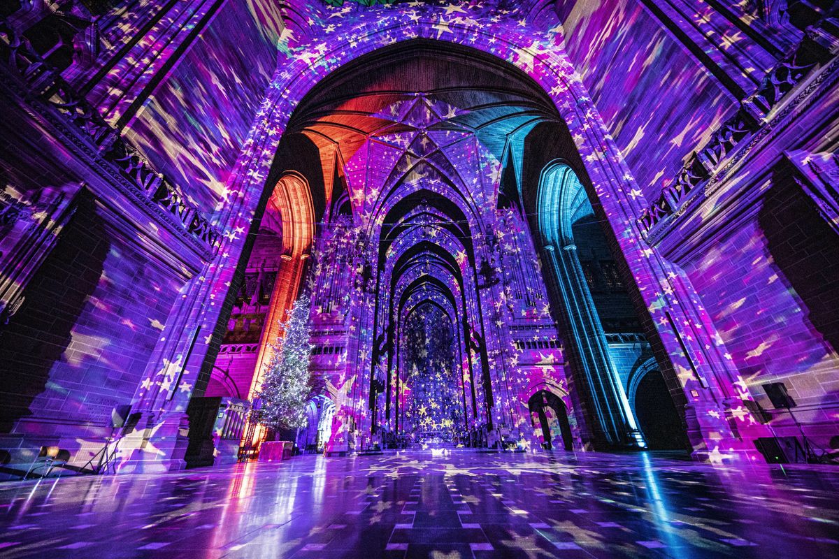 The Angels are Coming! | A Lightshow by Luxmuralis: Relaxed experience