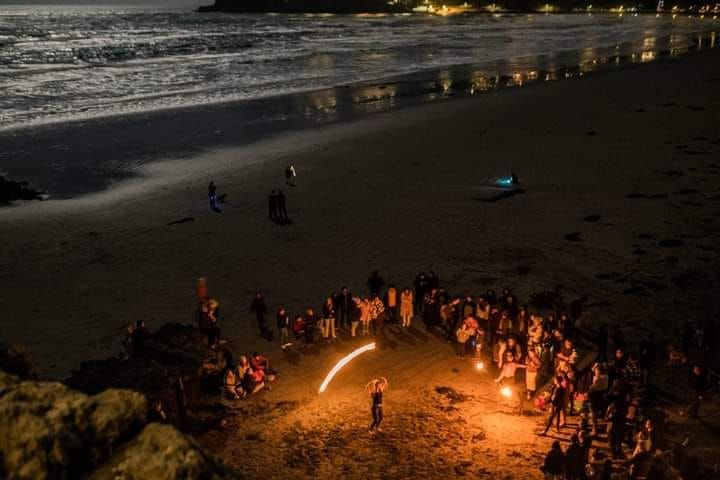 Full Moon : Drums : Dance Circle 