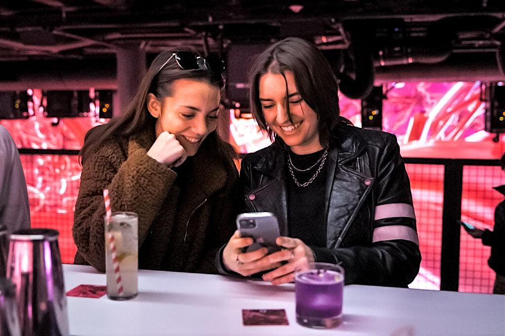 XR Nights at The Laura: Cocktails & ARTECHOUSE Immersive Art