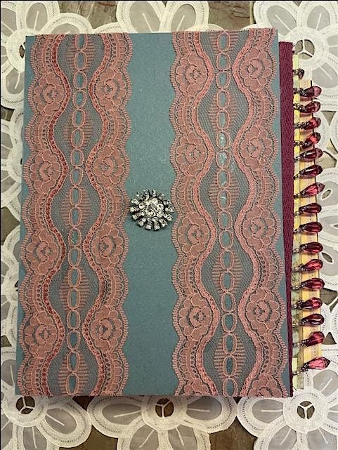 Make a \u201cStunnah\u201d Contemporary Urban Junk Journal