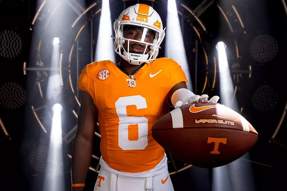 Parking Tennessee Volunteers at Florida Gators Football