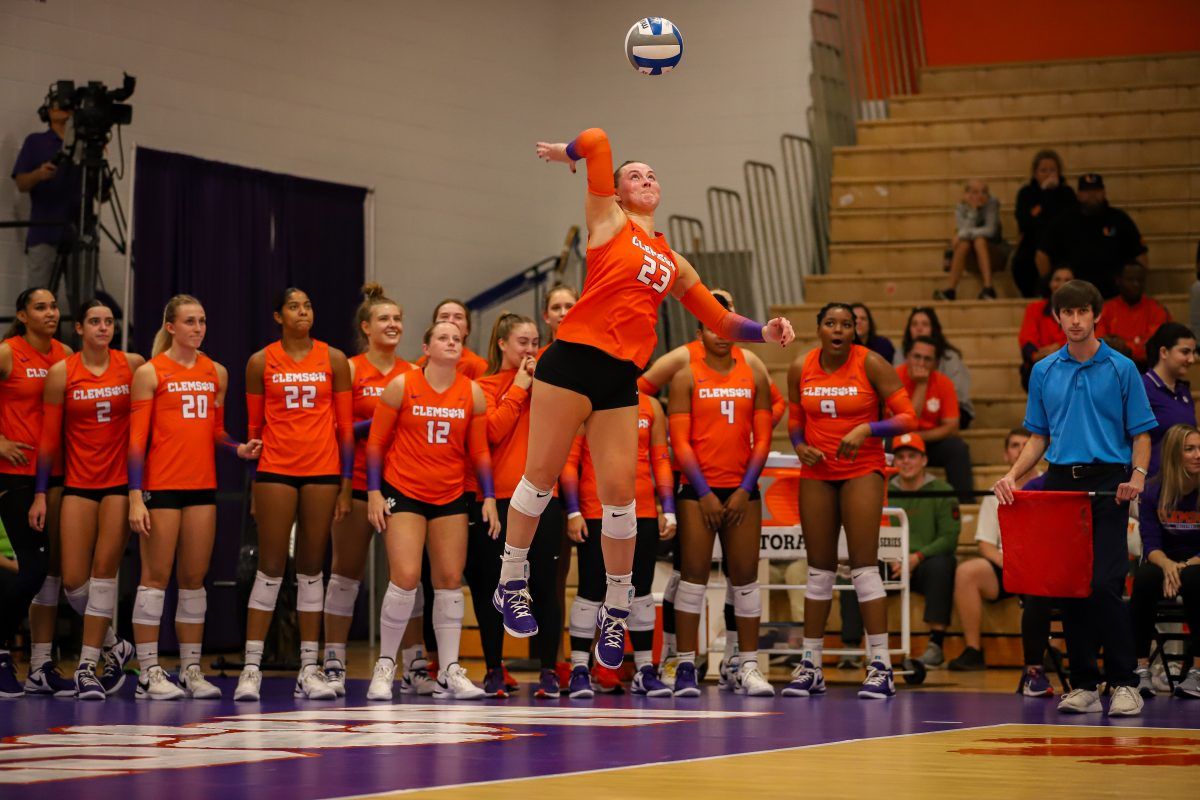 Clemson Tigers at Pittsburgh Panthers Womens Volleyball at Fitzgerald Field House