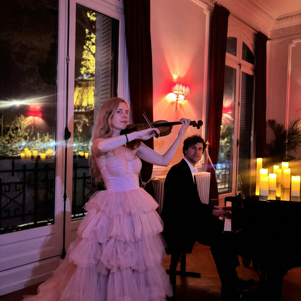 Concert aux chandelles face \u00e0 la Tour Eiffel Musiques de films c\u00e9l\u00e8bres