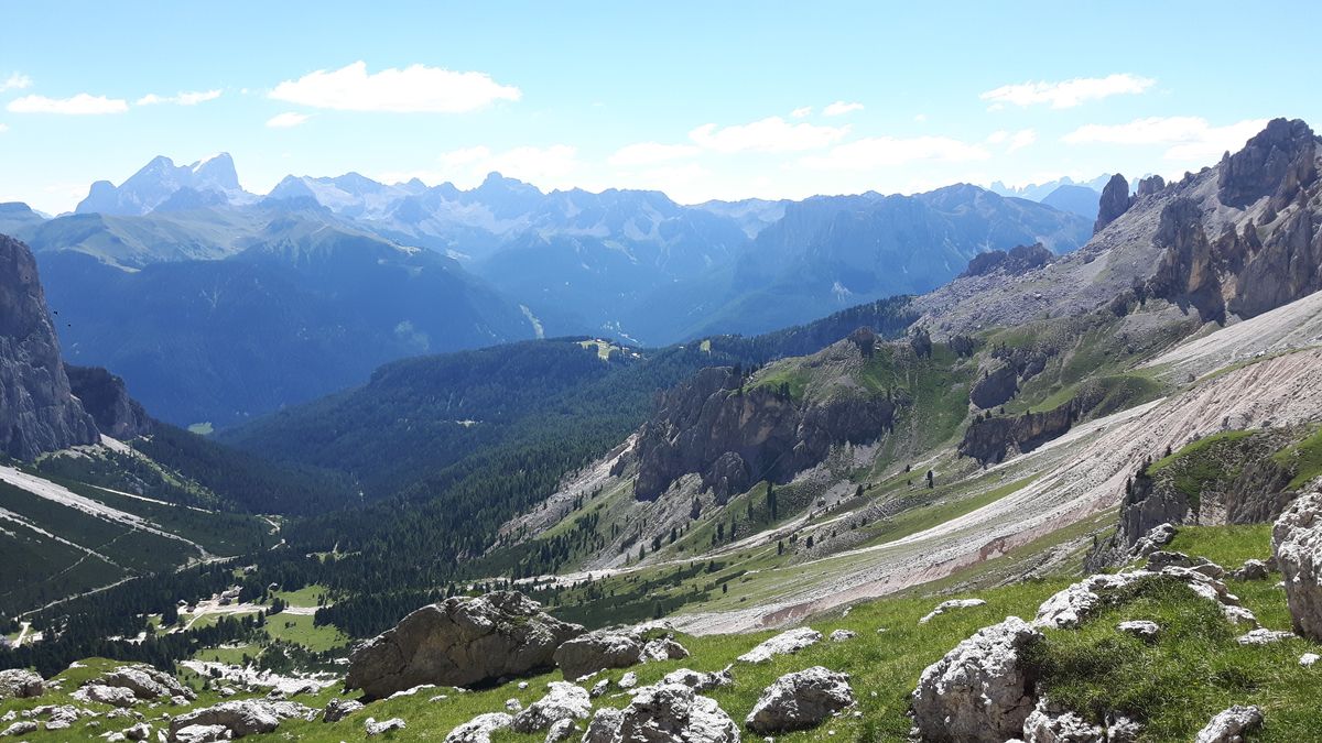 Escursione sul Catinaccio - Da passo di Costalunga al Rifugio Roda di Vael