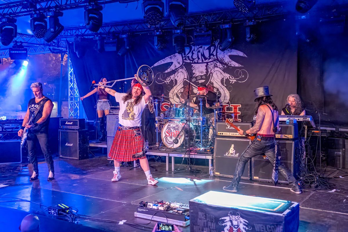 \ud83c\udf39Slash n' Roses - Forum Bielefeld\ud83c\udf39