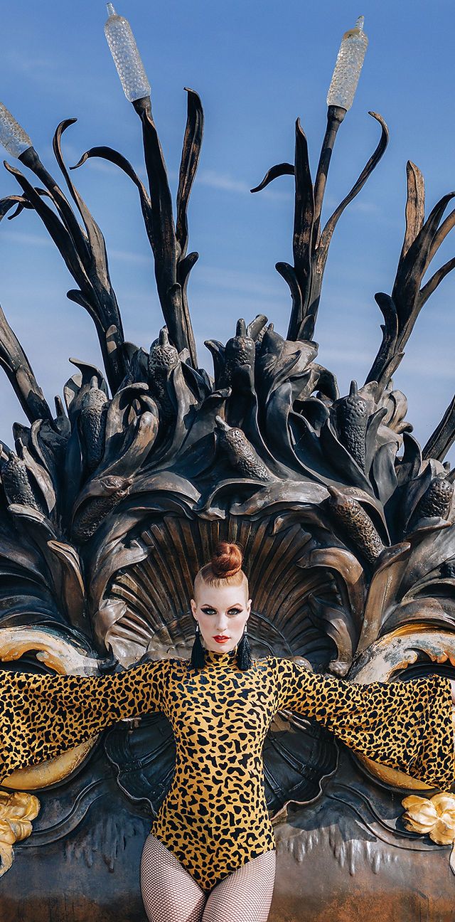 Nutcracker Erotique: Vivacious Miss Audacious