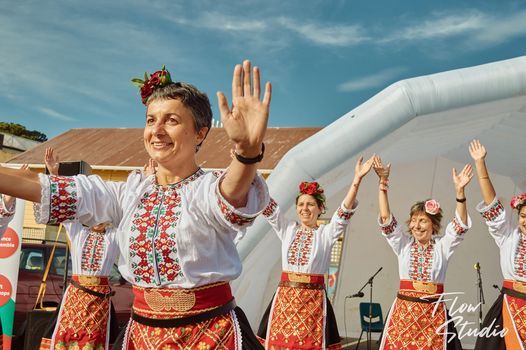 Bulgarian\/Balkan Folk Dance lessons