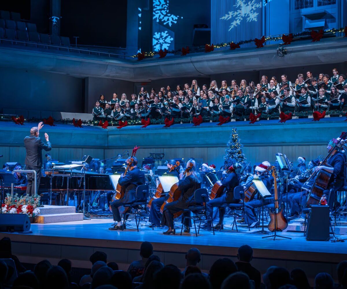 Toronto Symphony Orchestra - Holiday Pops at Roy Thomson Hall