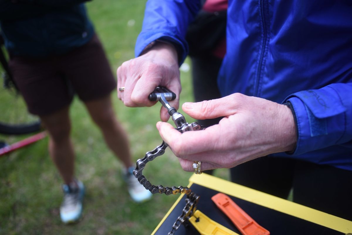  Youth Mountain Biker Mechanics & Repair Classes 