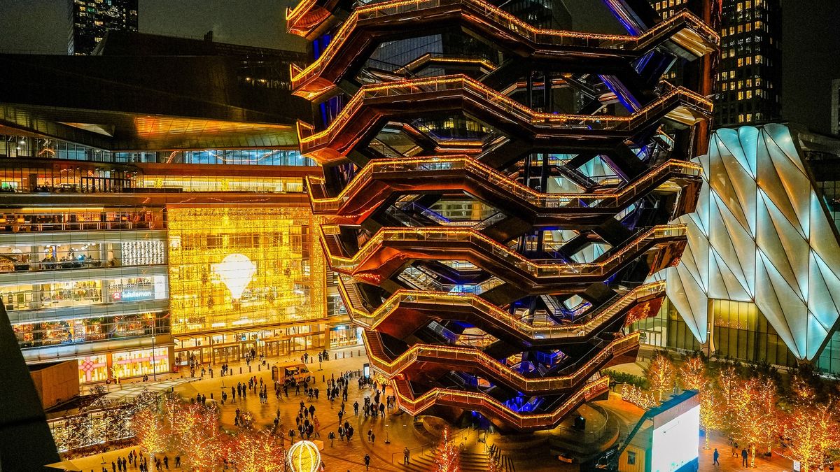 Shine Bright at Hudson Yards Presented by Wells Fargo