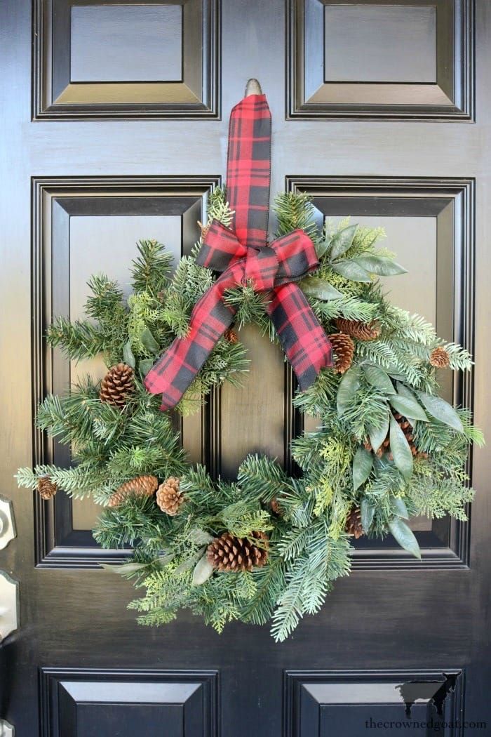 Christmas wreath making in aid of Cancer Research 