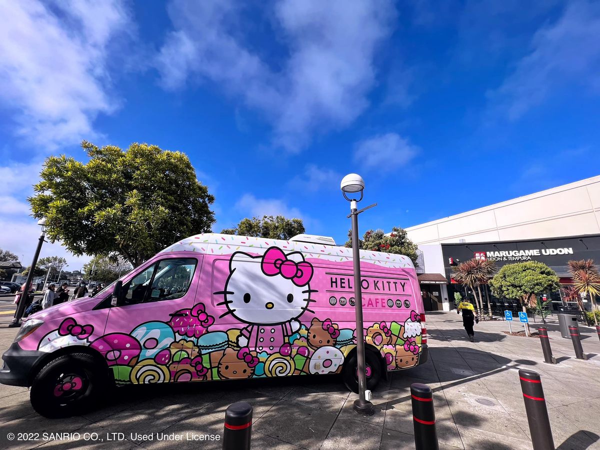 Hello Kitty Cafe Truck West - San Francisco Appearance