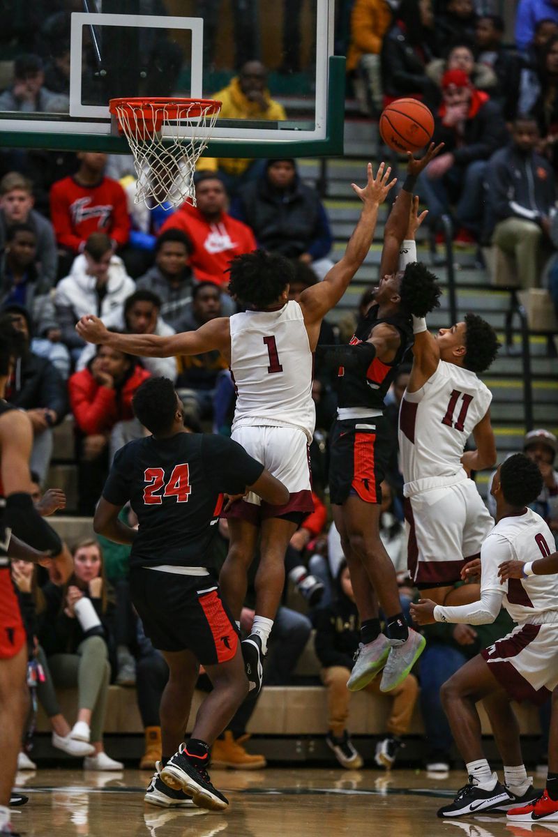 MUSKEGON AREA SPORTS HALL OF FAME HOLIDAY BASKETBALL CLASSIC