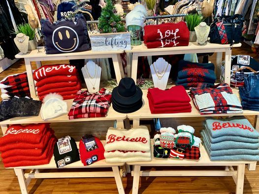 Chatham Christmas Stroll 2022 Chatham Christmas Stroll, Sundance Clothing, Chatham, 10 December 2021