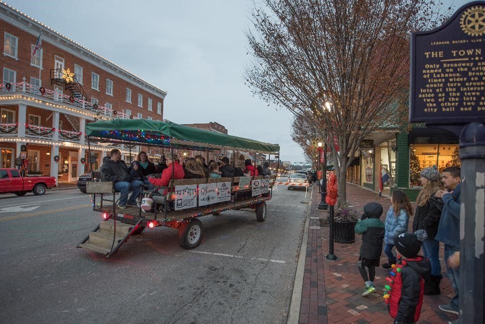 FREE Horse-Drawn Carriage Rides