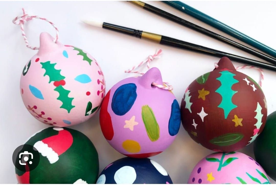 Christmas Bauble Painting