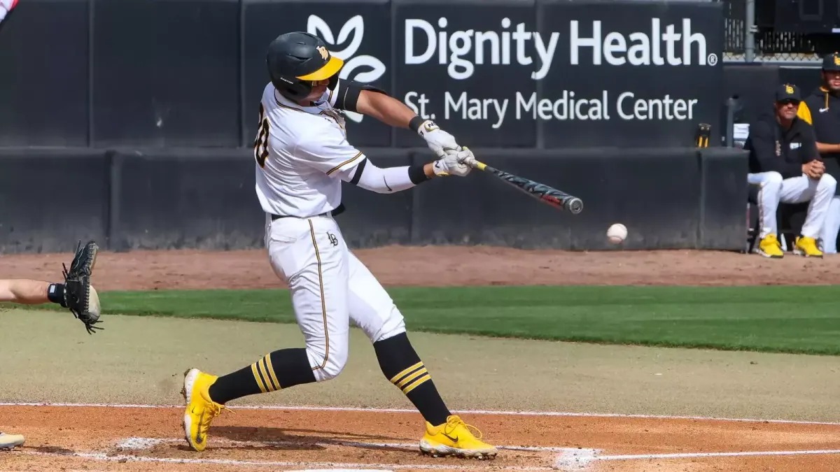 Santa Barbara Gauchos at Long Beach State Dirtbags Baseball