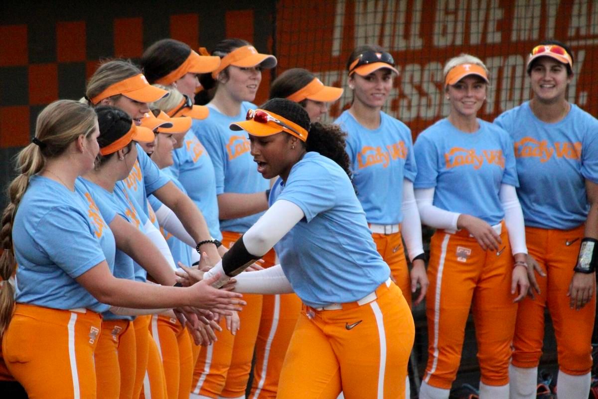 Tennessee Lady Volunteers at Oklahoma Sooners Softball