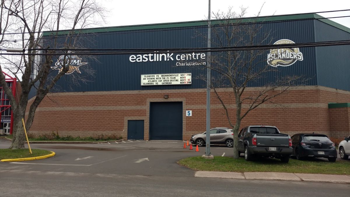 Parking Gatineau Olympiques at Charlottetown Islanders