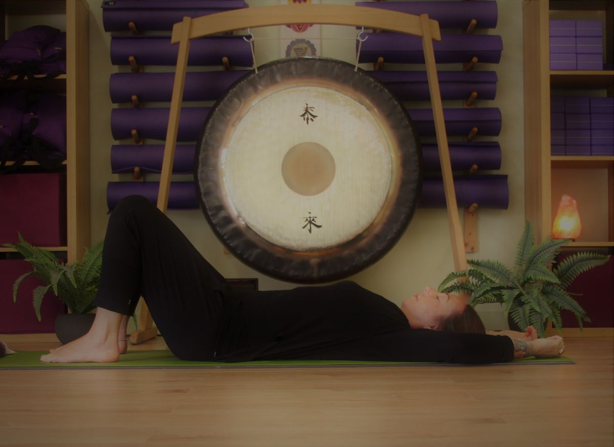 Restorative Yoga & Gong 