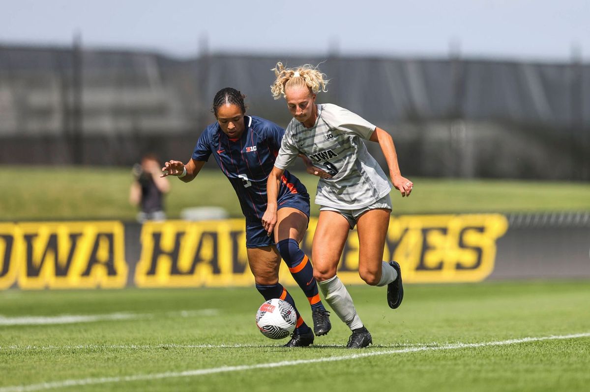 Iowa Hawkeyes at Minnesota Golden Gophers Womens Soccer