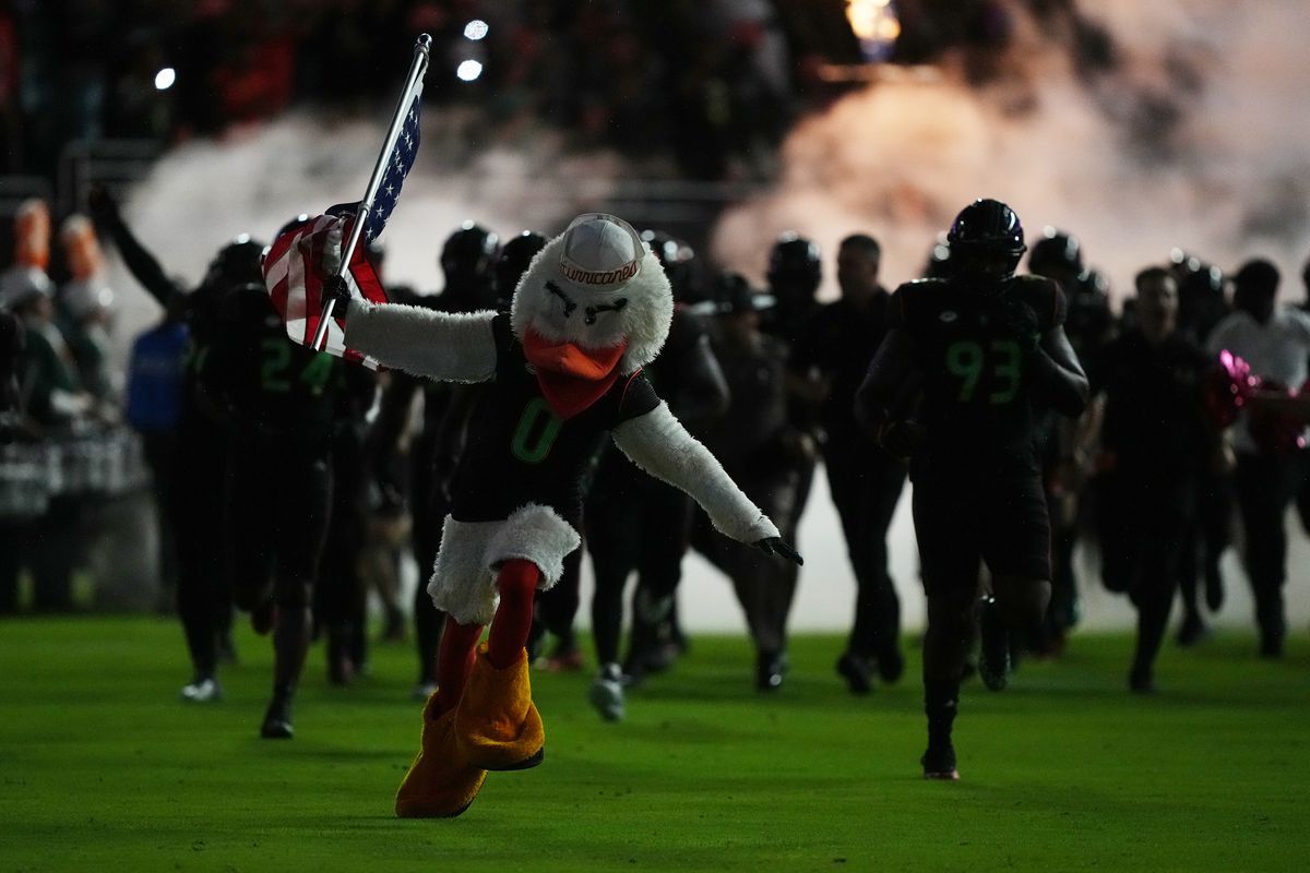 Miami Hurricanes at Syracuse Orange Football