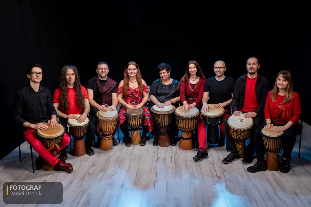 Koncert M\u0142ode Djembe w Pubie Pod Ziemi\u0105!