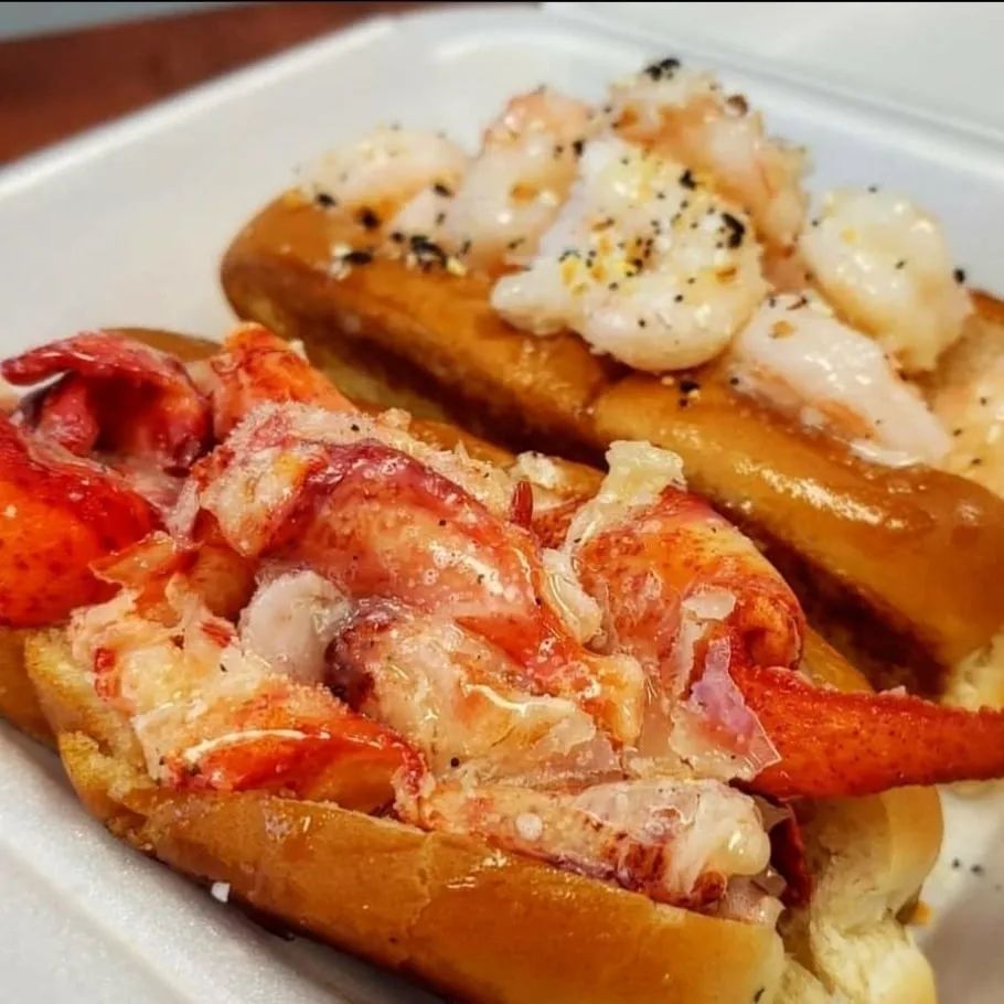 Lobster Dogs at COLLIERS in COLUMBIA