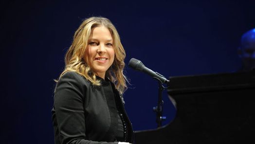 Diana Krall at Bass Concert Hall, Capital City ★ Austin Texas, 8 ...