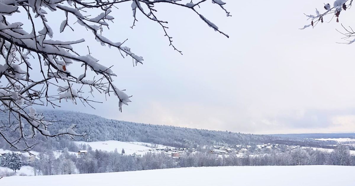 G\u00f3ry \u015awi\u0119tokrzyskie: zimowy trekking na \u0141ysic\u0119, \u0141ys\u0105 G\u00f3r\u0119 i \u015awi\u0119ty Krzy\u017c