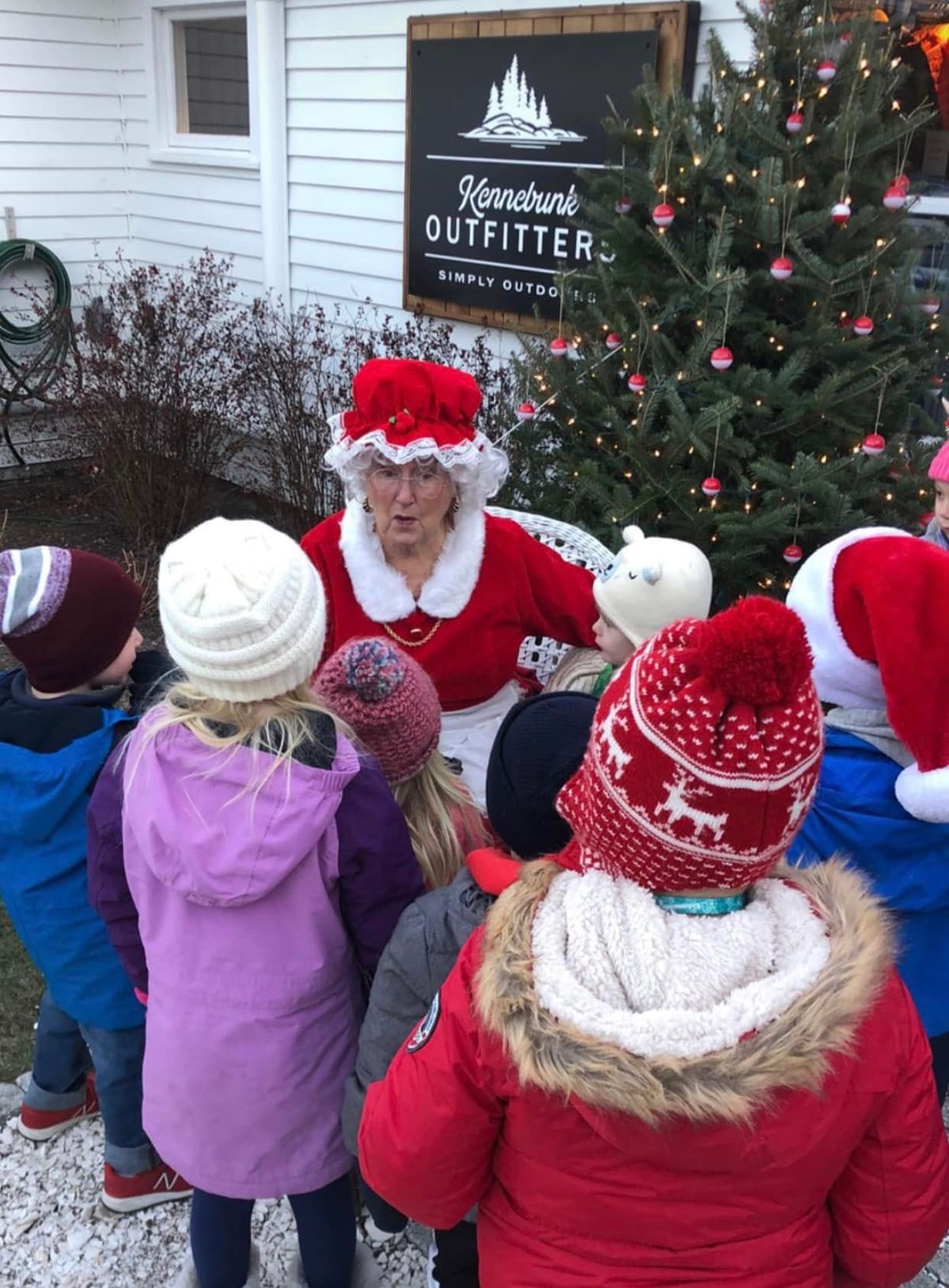 Reindeer & Mrs. Claus at Kennebunk Outfitters