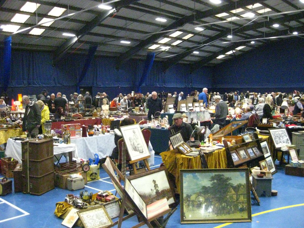 Christmas Antique & Vintage Fair - Sports Connexion Ryton Coventry CV8 3FL