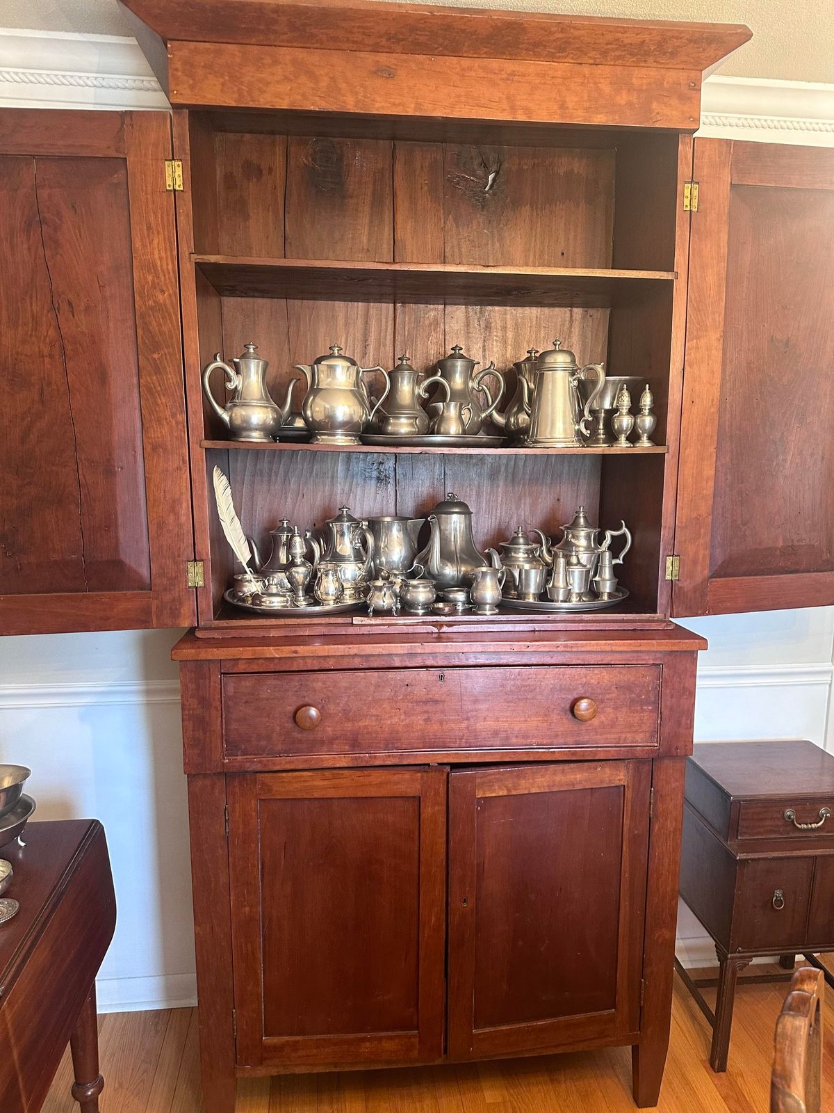 Holly Circle Estate Sale