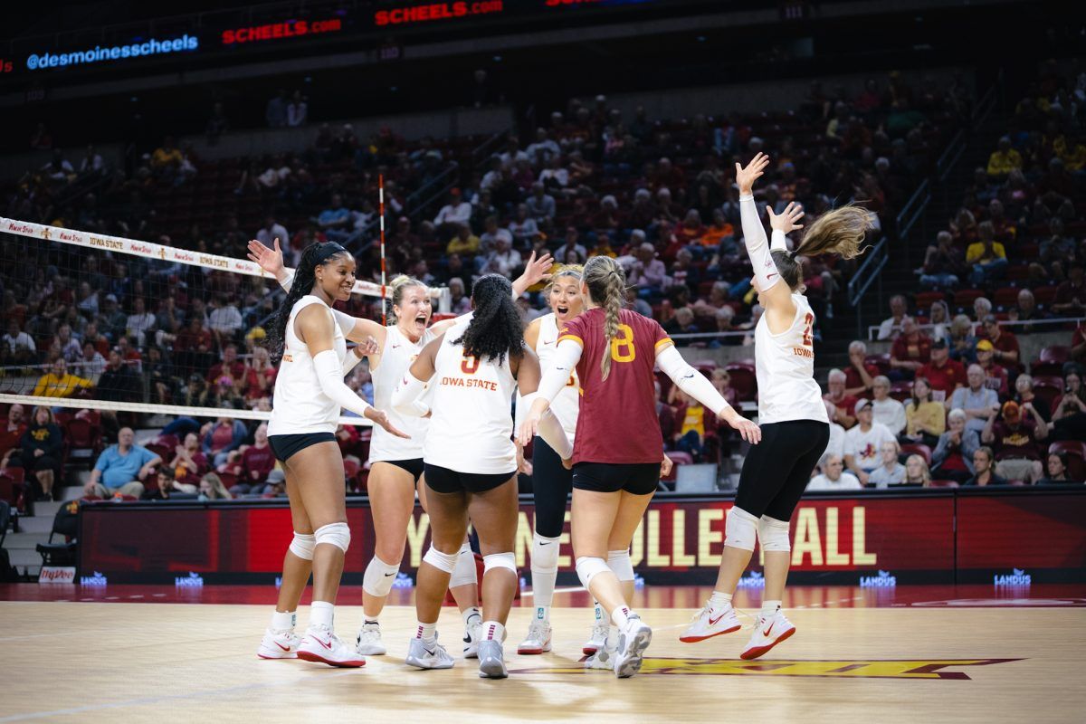 Cincinnati Bearcats Women's Volleyball vs. Iowa State Cyclones