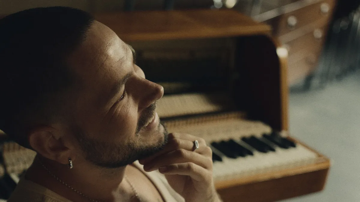 Chris Holsten in Moss