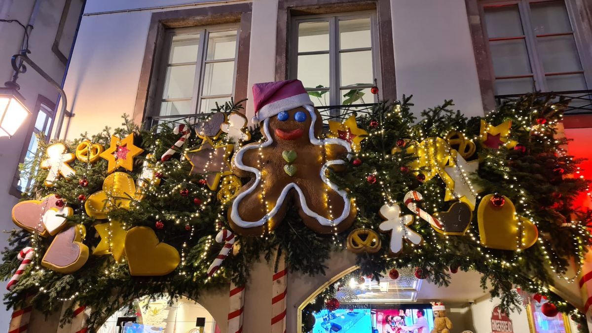 Weihnachtsmarkt in Stra\u00dfburg