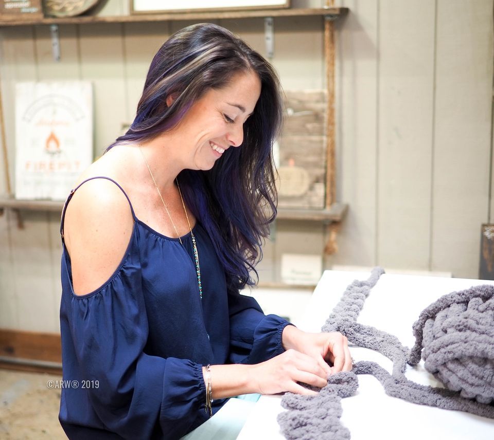 SATURDAY is about to get KNIT! Chunky Knit AR Sioux