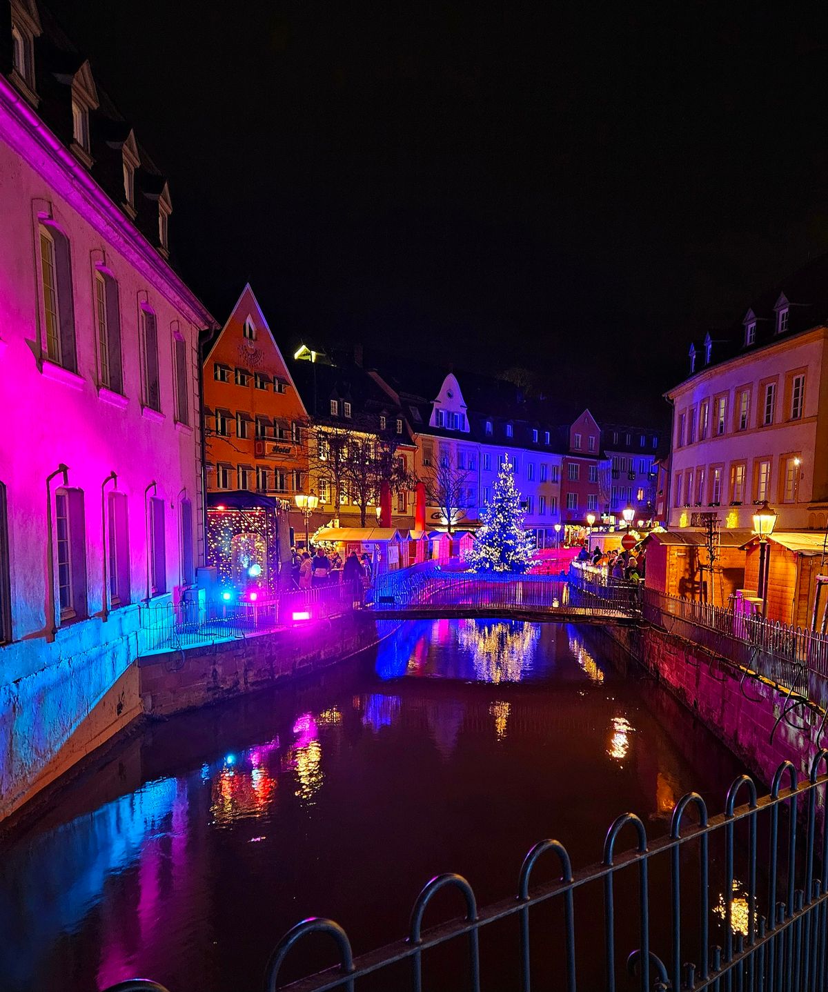 Leuchtender Christkindlmarkt 2024 in Saarburg (2. und 3. Adventswochenende)