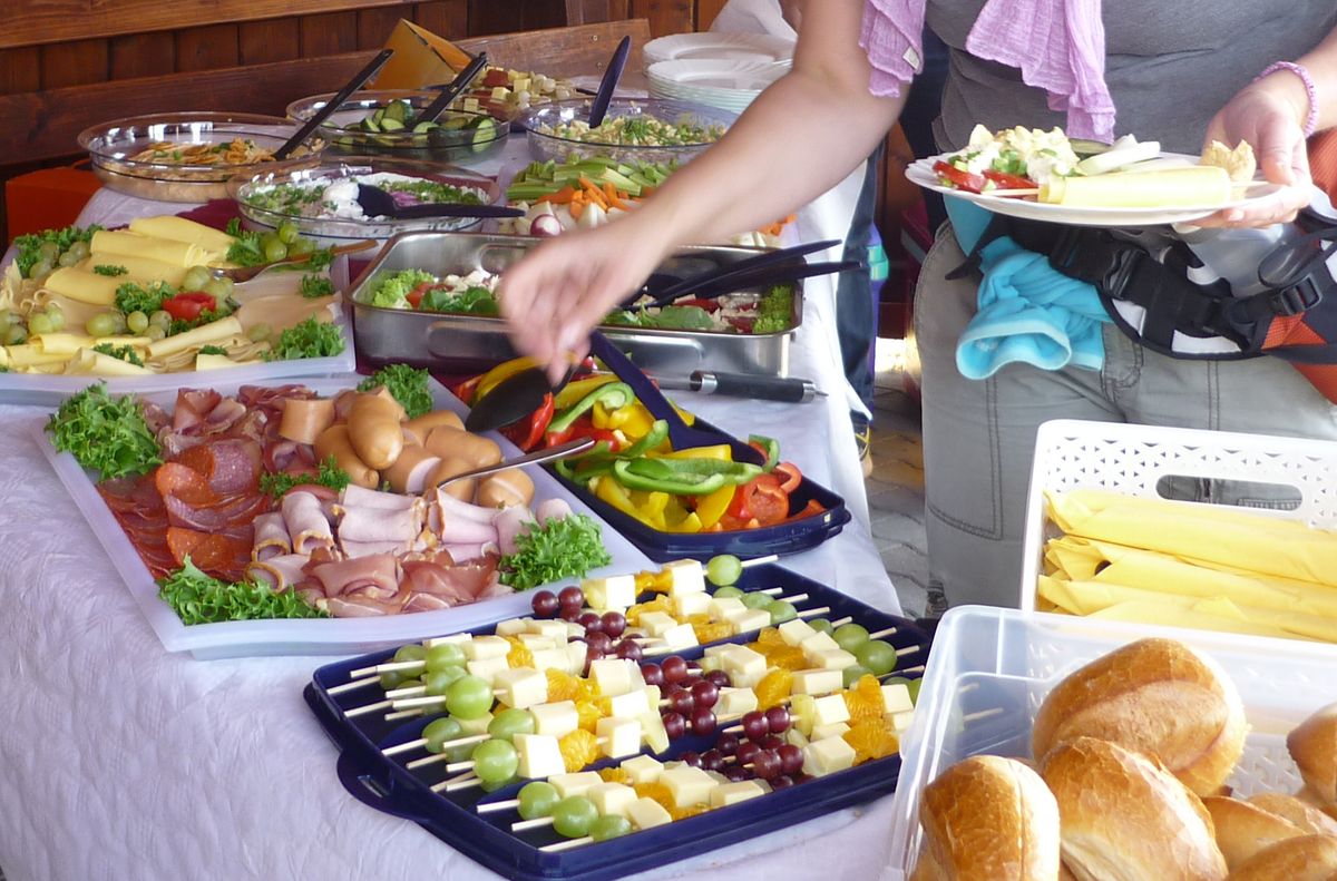 Gef\u00fchrte Wanderung zum Rieslingbrunch auf der Mandelsteinh\u00fctte 