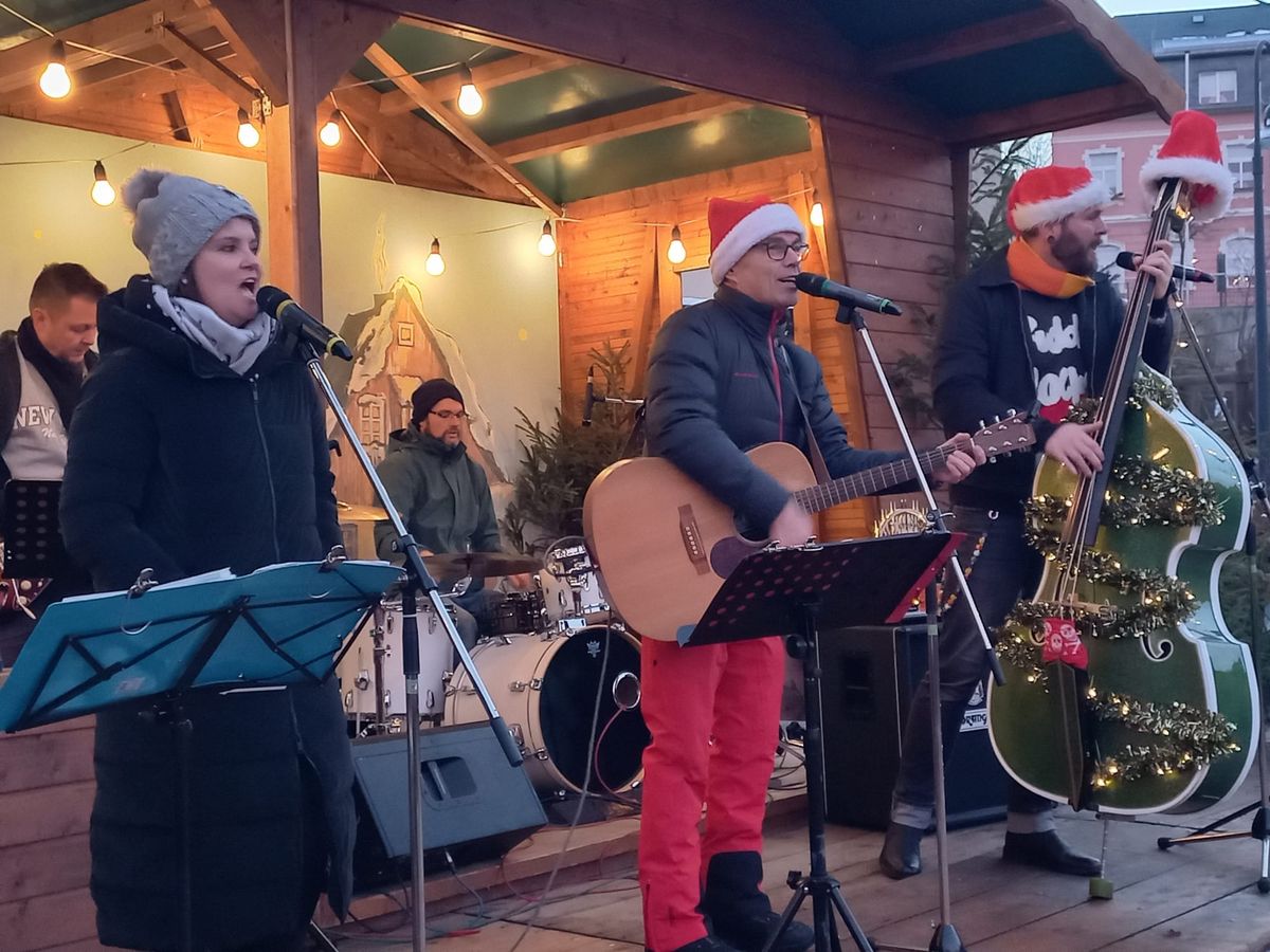 Weihnachtsmarkt Oelsnitz i.V mit TGRD 