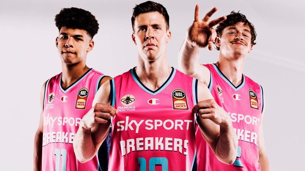Sky Sport Breakers v Cairns Taipans