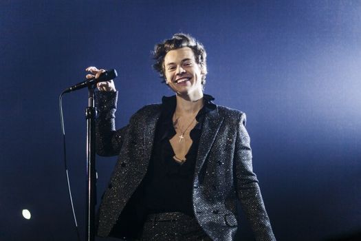 Harry Styles & Jenny Lewis at Moda Center at the Rose Quarter