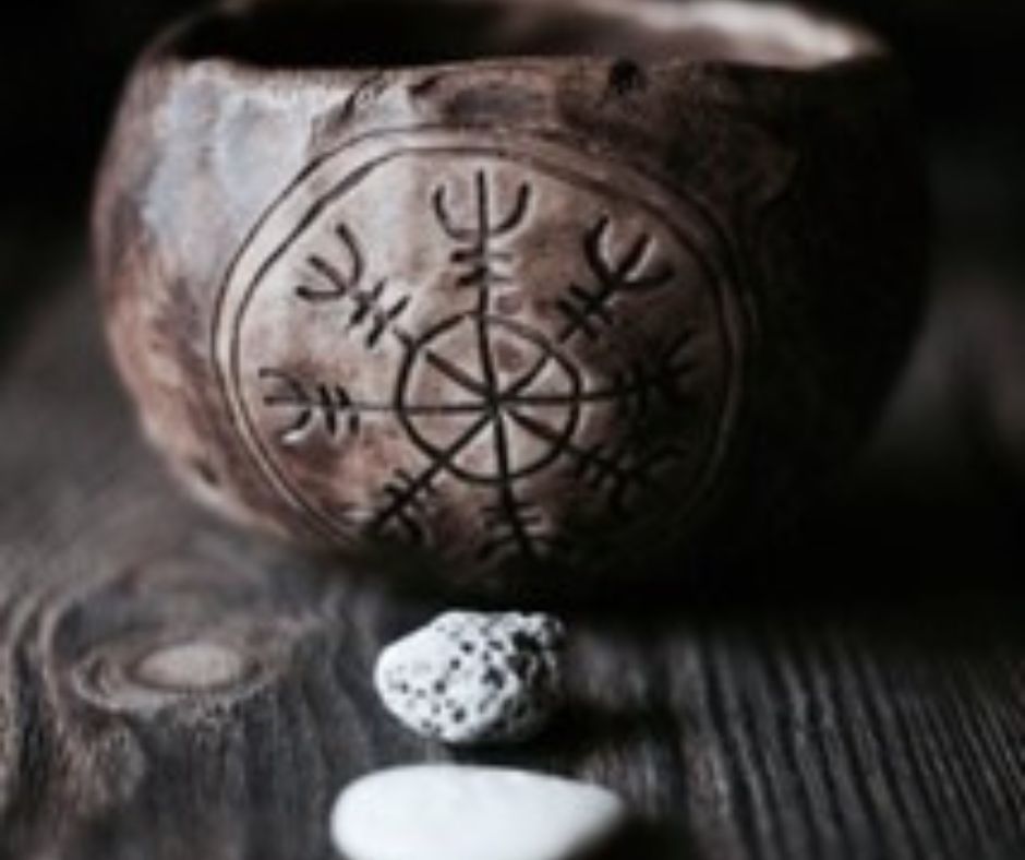 Let's get Crafty: Witches Runes