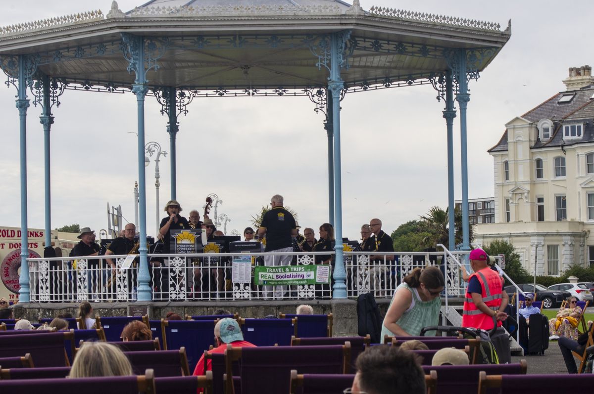 FOLKESTONE COMMUNITY SWING BAND