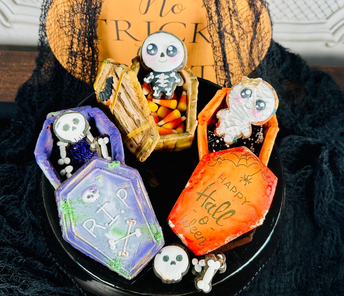 3D Halloween Coffin Royal Icing Cookies with Doshia Freeman \u2014 Florida Academy of Baking