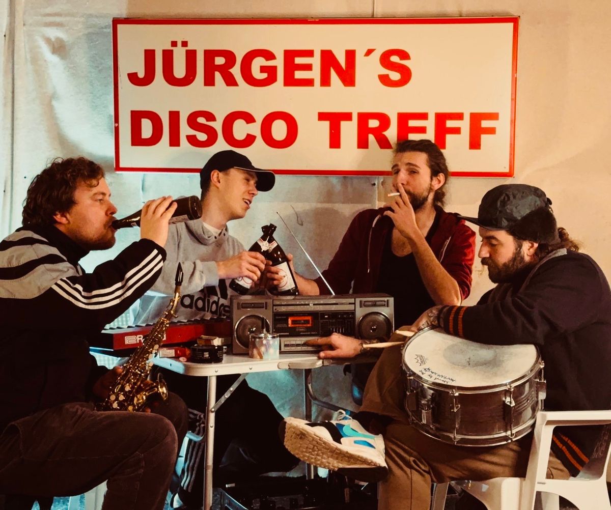 Biergartener\u00f6ffnung mit J\u00fcrgen's Disco Treff