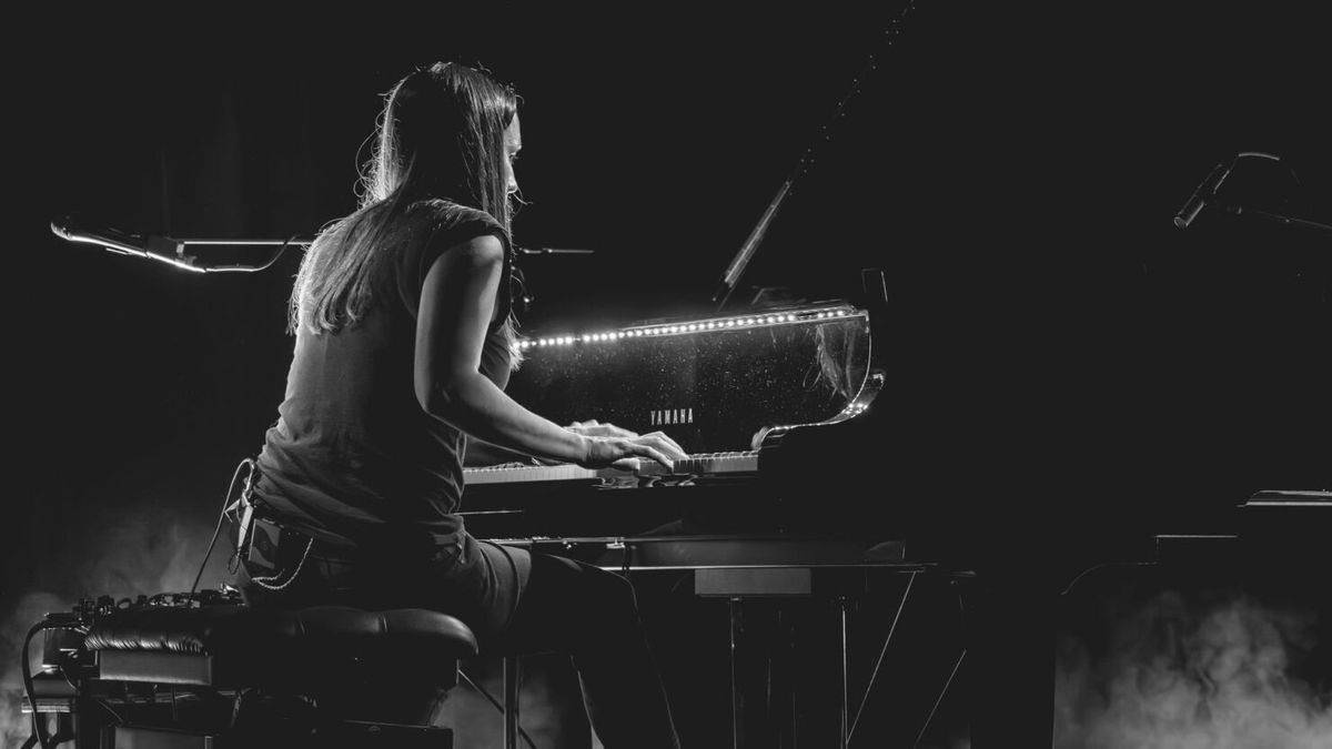 Holly Bowling at Iridium Jazz Club