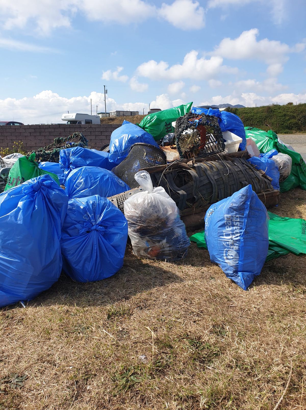 Gyles Quay beach clean