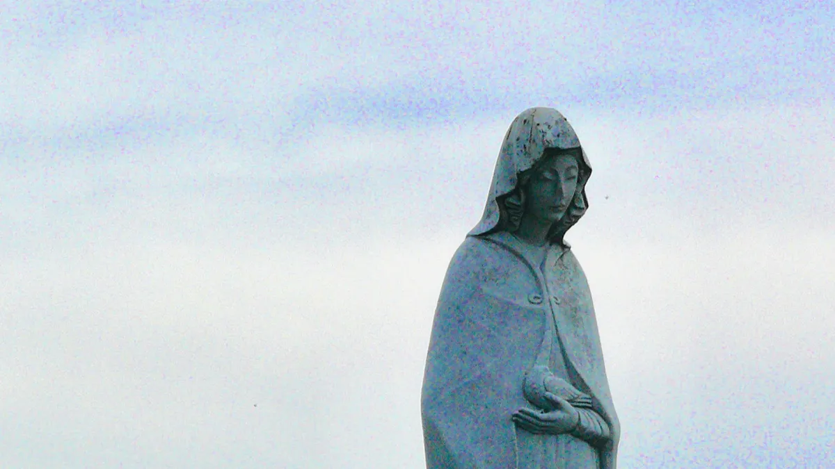 Dead Poet Society in Newstead